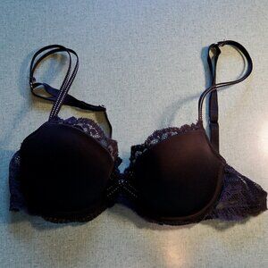 Women’s size 32C CHANTELLE Rive Gauche Demi T-shirt Full Coverage Bra in black